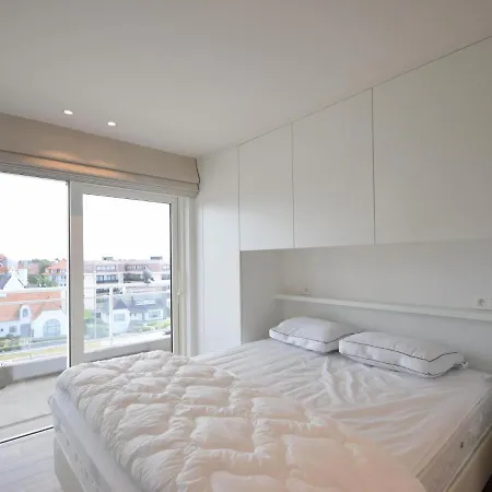 Golf 0301 With Modern Kitchen By The Sea Apartment