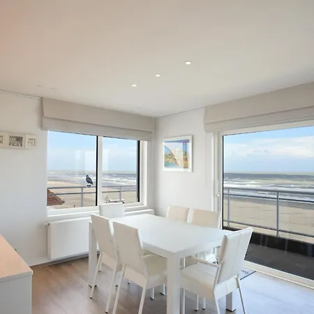 Golf 0301 With Modern Kitchen By The Sea * De Haan